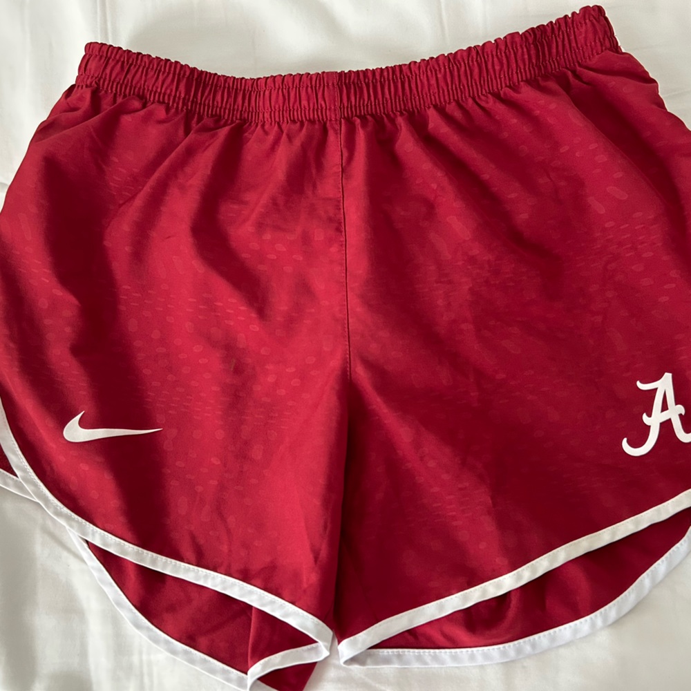 Nike AL shorts